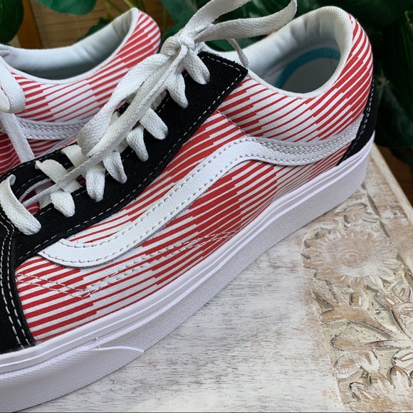 VANS Men’s Comfy Cush Old Skool Sneaker Fade Black - Picture 3 of 15